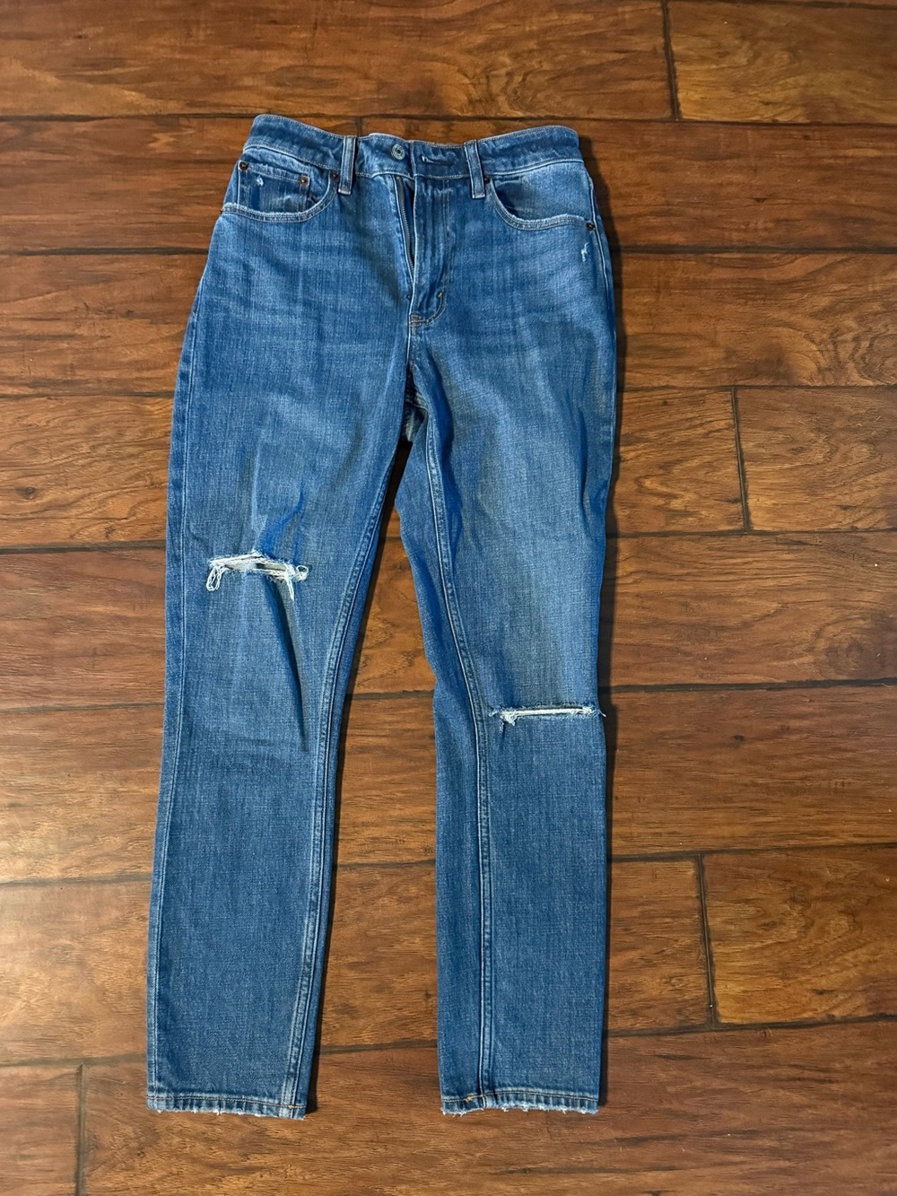 Abercrombie & Fitch Medium Blue Skinny Jeans with Knee Rips